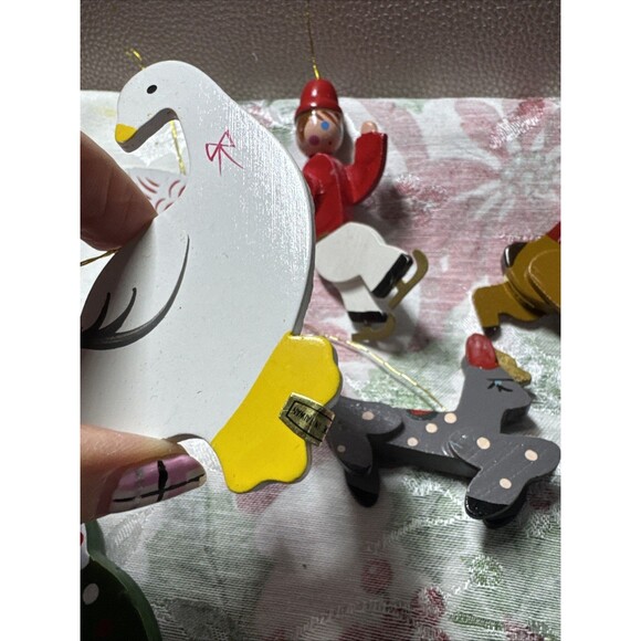 Vintage Hand Painted Wooden Christmas Ornaments Flat Craft Lot of 8 double side - Picture 9 of 10